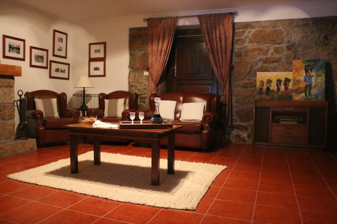 Casa Dona Urraca Hotel Vilarinho da Castanheira Exterior photo