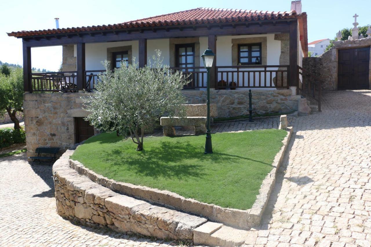 Casa Dona Urraca Hotel Vilarinho da Castanheira Exterior photo